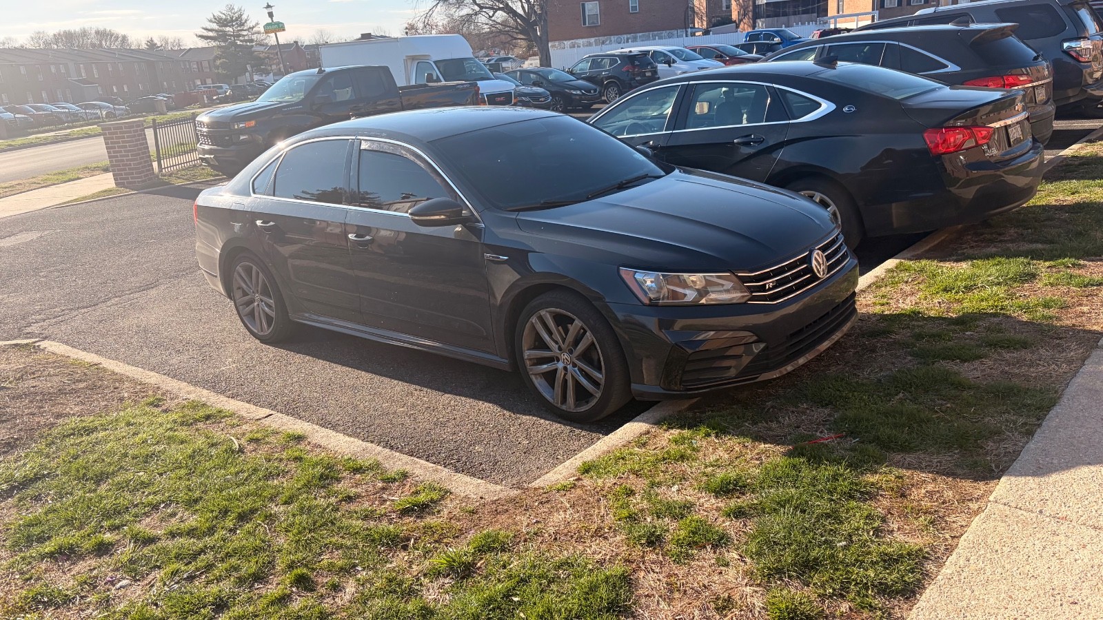 2017 Volkswagen Passat R-LINE