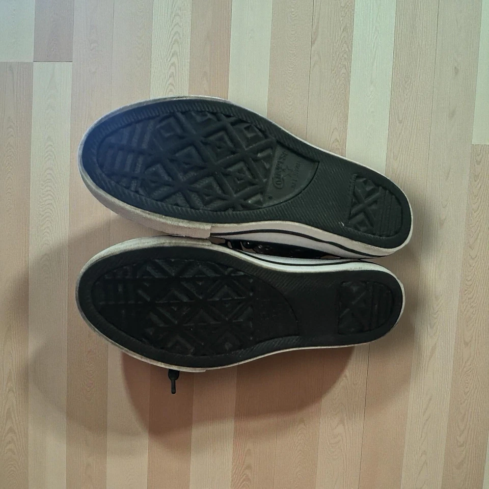 Zapatos Converse Chuck Taylor All Star Hi Top Negros 662297C Talla 1 Cuero Juvenil Foto 2 de 4