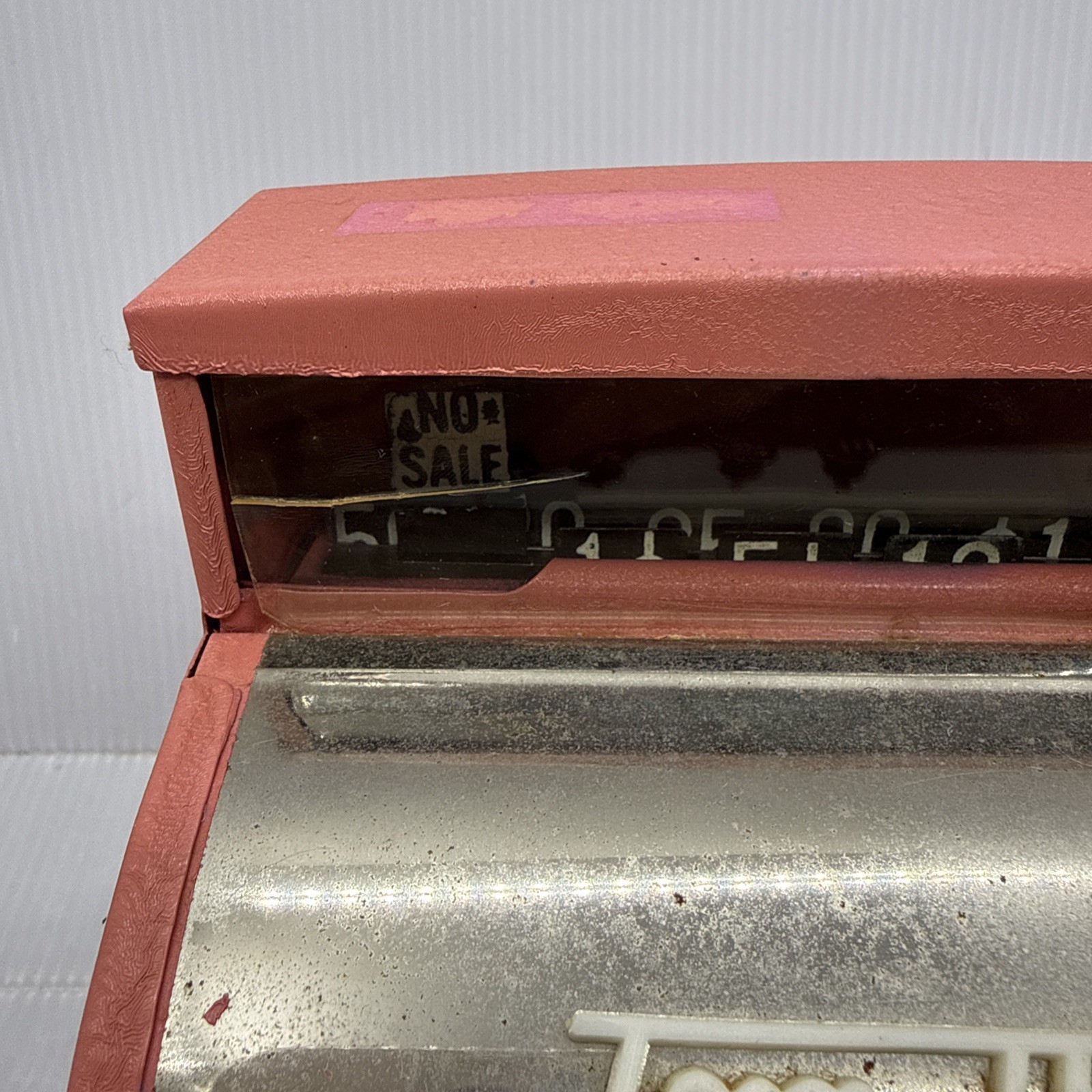как выглядит Tom Thumb Pink Metal Cash Register 60s Western Stamping Co Model 1549 фото