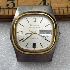 Broken Vintage Bulova Accutron Dual Day Quartz Watch 35mm Stainless N7 - Read