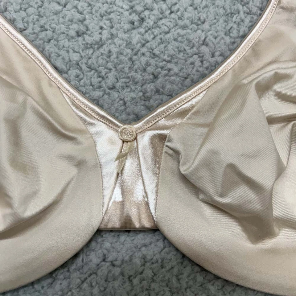 Olga Bra 36C Full Coverage 35002 Signature Support Satin Full Cup Gentle Lift - Image 3 of 4