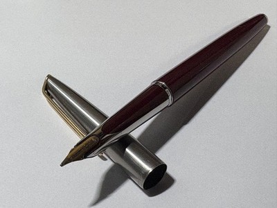 WATERMAN C/F Fountain Pen 18K 750 Gold Nib Bordeaux and Silver Slim Rare Used