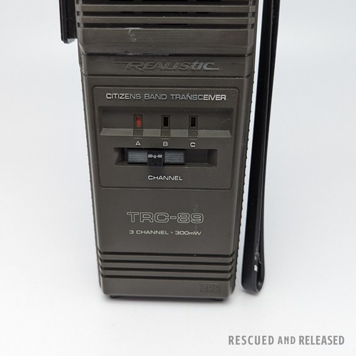 1986 REALISTIC TRC-89 Model 21-1611 CB Walkie Talkie 3-Channel 300mW Tested - Picture 2 of 12