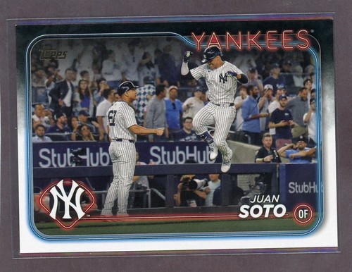 2024 Topps Update #US1 JUAN SOTO Golden Mirror SSP New York Yankees