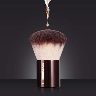 HOURGLASS Finishing Brush No.7 Kabuki Powder Blush Bronzer Brush NEW