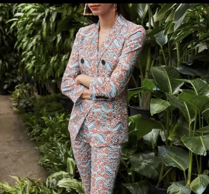 Veronica beard floral best sale blazer