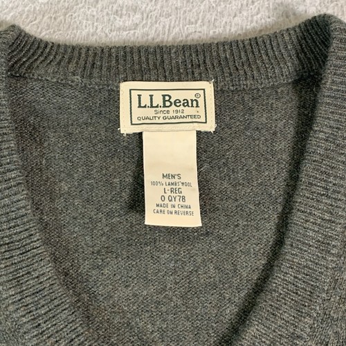 LL Bean Lambswool V-Neck Sweater Mens Large Pullover Olive Green Cuffed Casual - Picture 2 of 10