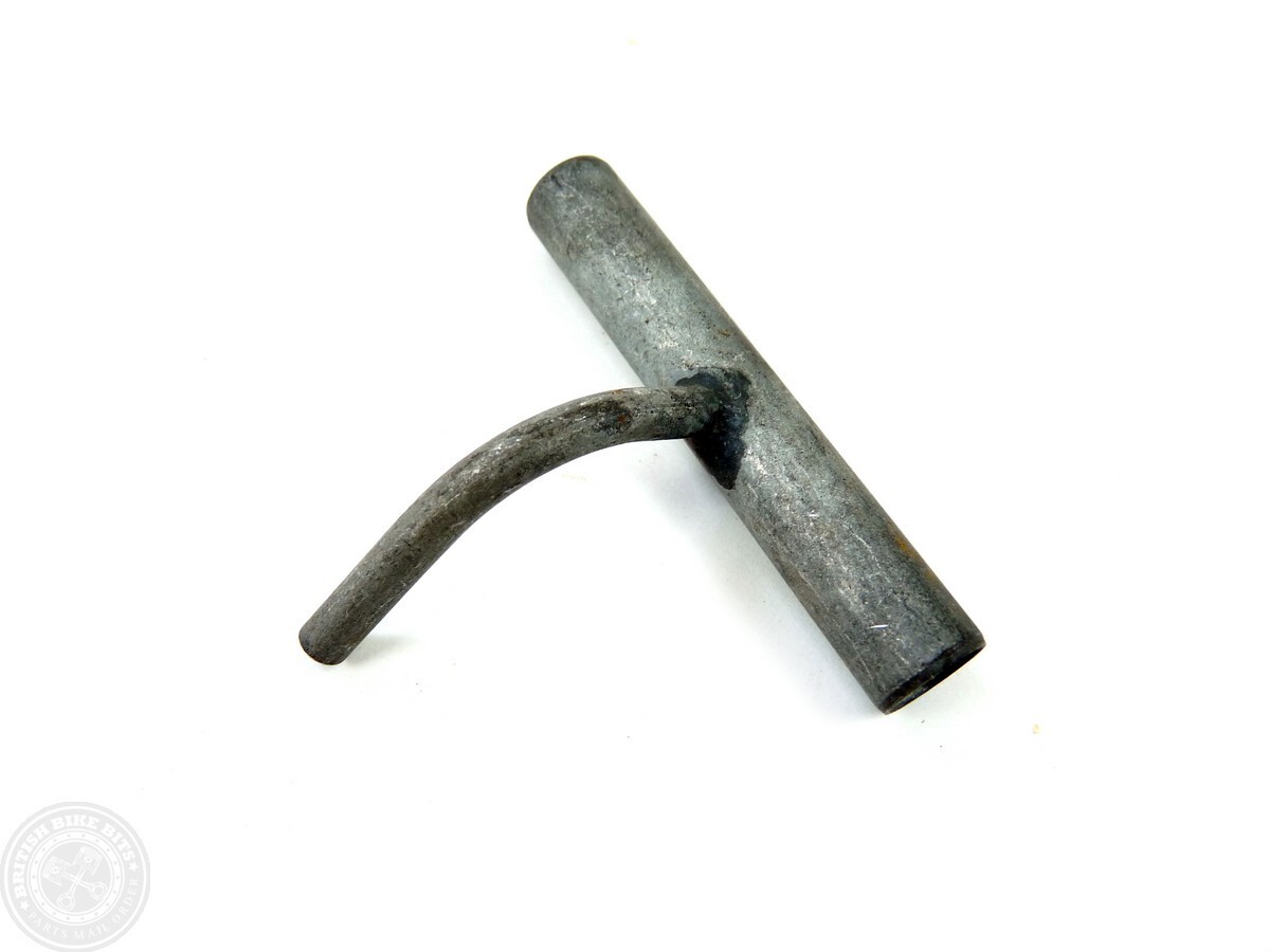 1 O/S TRENGINE ROCKER OIL FEED PIPE T PIECE 70-9271 TRIUMPH T150 BSA ...