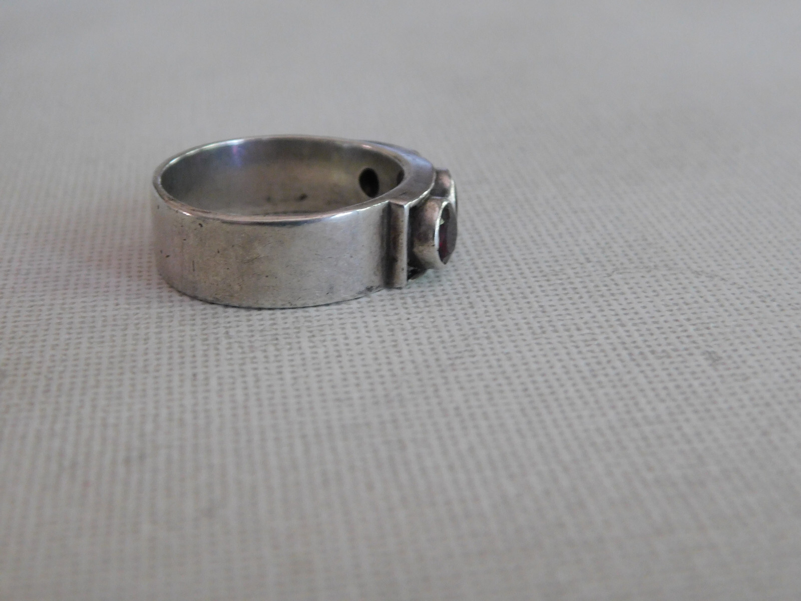 Sterling Silver Red Garnet Statement  Ring Sz 9 - image 4