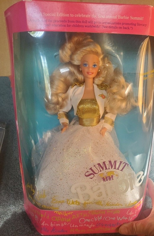 1990 Vintage Barbie 1st Annual Barbie Summit Special Edition NIB - no reserve