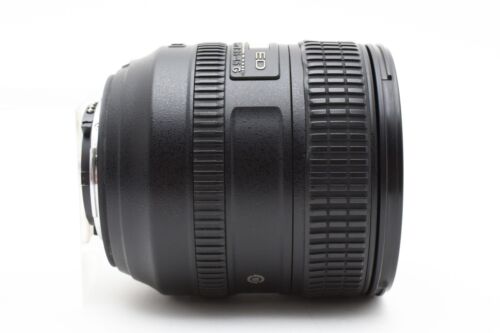 Lente AF-S NIKKOR 24-85 mm f/3,5-4,5 G ED VR 5584 - Imagen 9 de 12