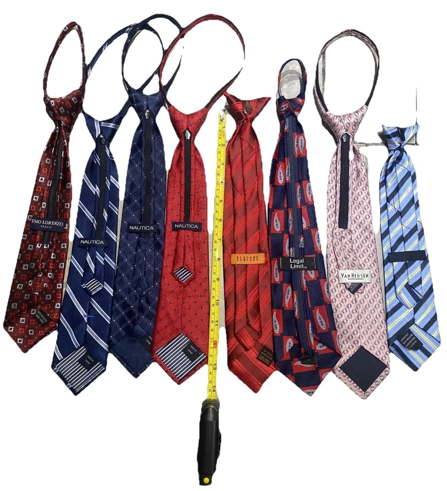LOT OF 8 BOYS AND YOUNG MEN'S CLIP ON AND HOOP TIES...NAUTICA & OTHER DESIGNERS - Image 2 of 2