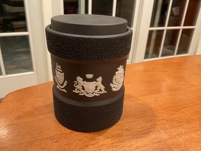 Vintage Wedgwood Basalt Black White Jasperware English Crest Tobacco Jar & Lid