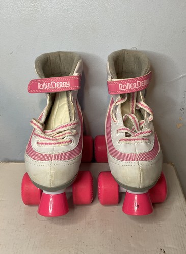 Roller Derby Skates -fire star Youth size 2 - Picture 2 of 2
