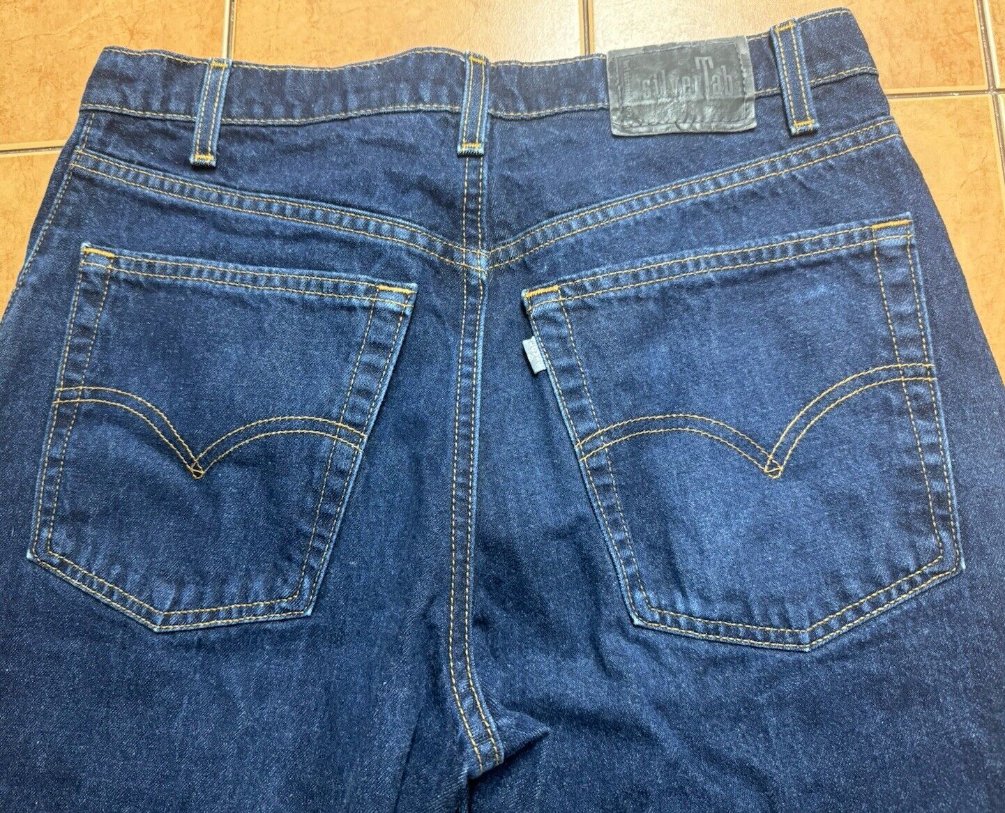VTG Levis Jeans Denim 33 x 28 Blue Silver Tab Str… - image 6