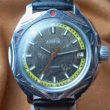 Soviet Men's Watch Komandirskie Vostok Vintage Wristwatch 17 Jewels Serviced