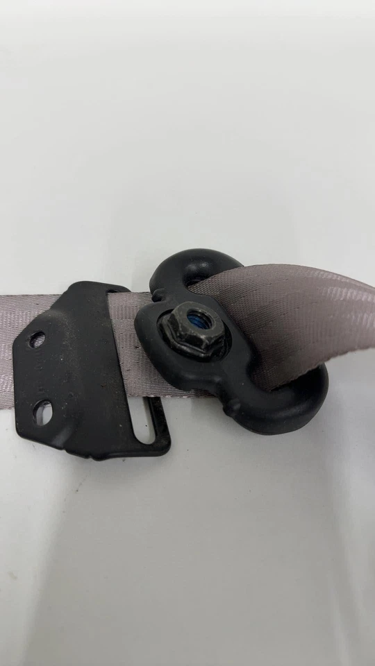 2000-02 Ford Escort RH Front Seat Belt Retractor — 第 4/4 张图片