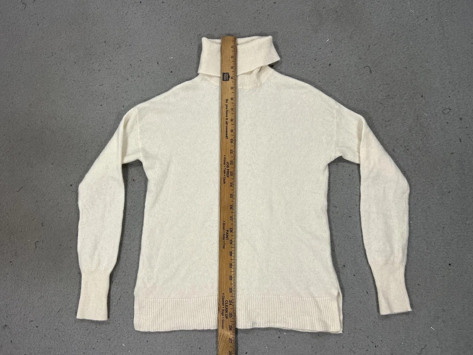 Suéter Nordstrom Mujer Mediano Marfil Cachemira Cuello Alto Acanalado Silencioso Lujo Foto 4 de 4