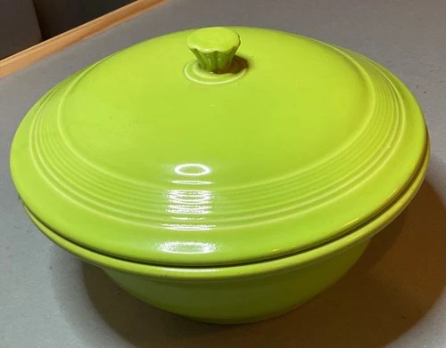 Vintage Retired 1999 Chartreuse 70 OZ. Covered Casserole With Lid