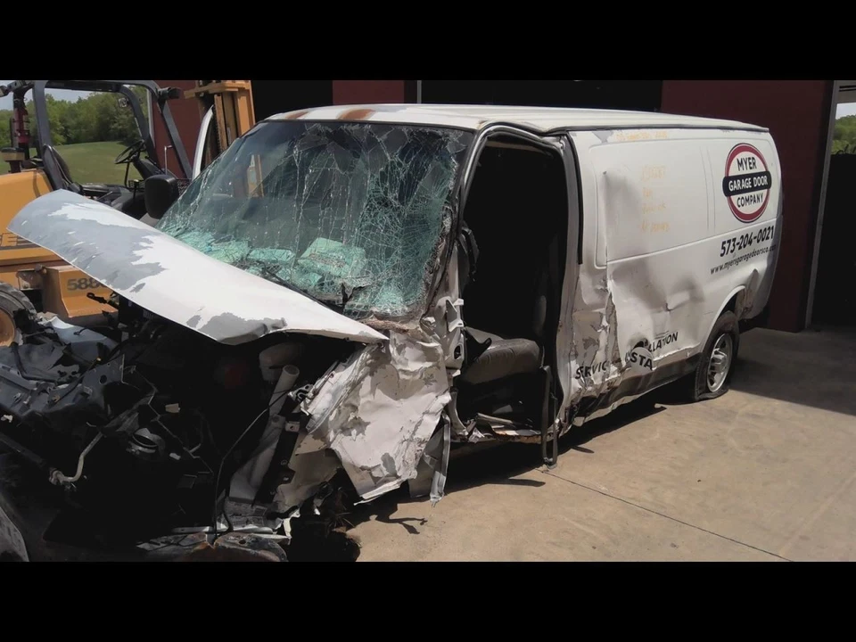 Passenger Front Window Regulator Fits 03-07 EXPRESS 1500 VAN 697055 Foto 3 de 4