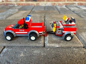 Lego City Off Road Fire Rescue (7942) Complete Set with Instructions
