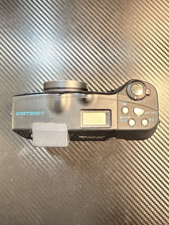 Casio QV-3500EX – Vintage Digitalkamera (3.3 Megapixel) - Bild 3 von 4