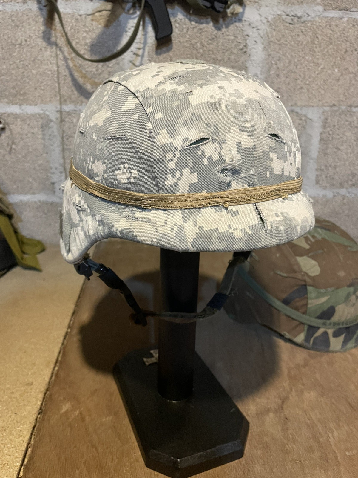 Large Plastic Airsoft US Army Pasgt Helmet
