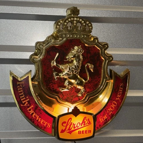 Strohs Beer Vintage Lighted 3D Lion Gold Crest Display Sign WORKS