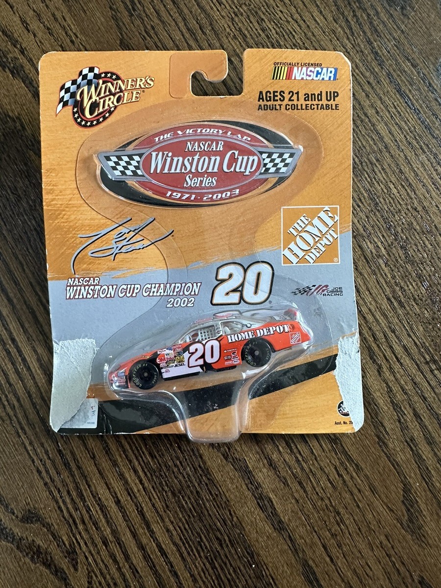 WINNER'S CIRCLE #20 TONY STEWART HOME DEPOT WINSTON CUP CHAMPION 2002  1:64