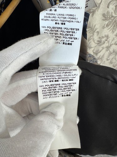 Love Moschino women winter jacket button full print size :US6 ,i42 , gb10 - Picture 10 of 10