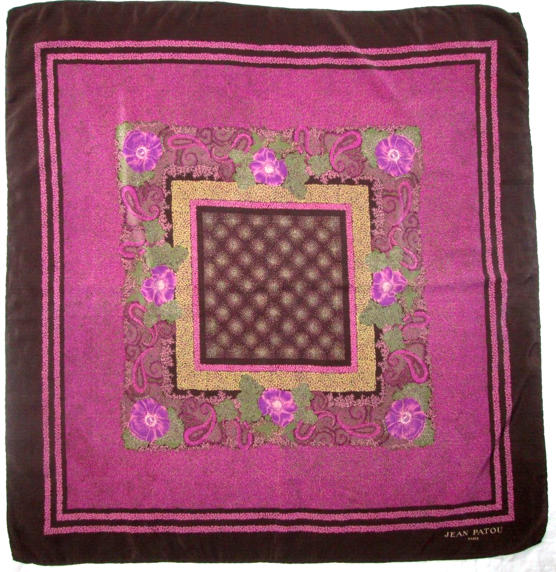 Foulard Vintage JEAN PATOU 100% Soie - Dimensions 84 X 88 Cm - Bleu - Occasion