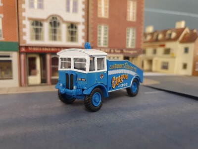 AEC 1967 Matador 4x4 Schaustellerkran LKW Fossetts Circus Diecast Maßstab 1:76