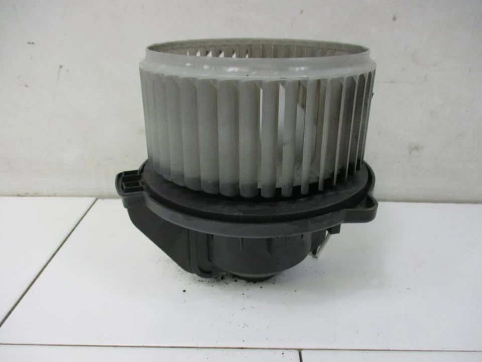 Blower Motor Rhd Right - Hand Drive Fits for Land Rover Range Sport (Ls) 2.7 - Image 2 of 4