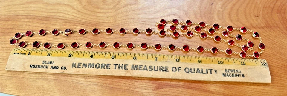 Conjunto Estate Rojo Swarovski Espalda Abierta Redonda Cristales Rojos Tono Dorado 36 Pulgadas Largo Foto 3 de 4