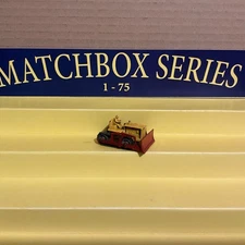 Matchbox Lesney 18a Caterpillar Bulldozer with tracks  Regular wheels