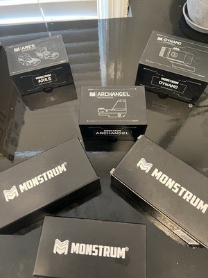 Lot of Monstrum Reflex Optics, 4x Magnifier and optic mounts
