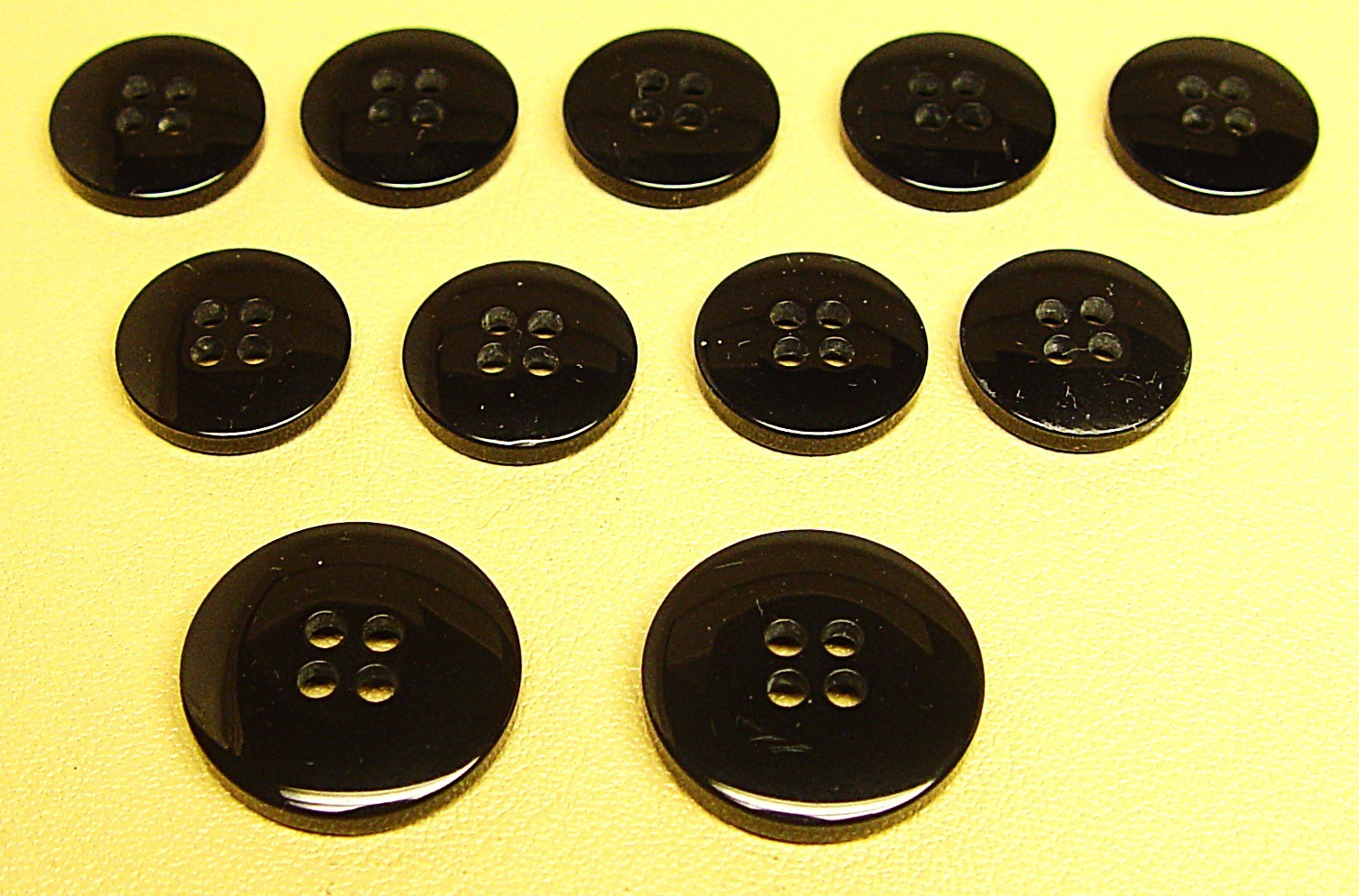 VERSACE COLLECTION USED BUTTONS 11 Black W/blue irridescent plastic alloy SHARP! thumbnail 10
