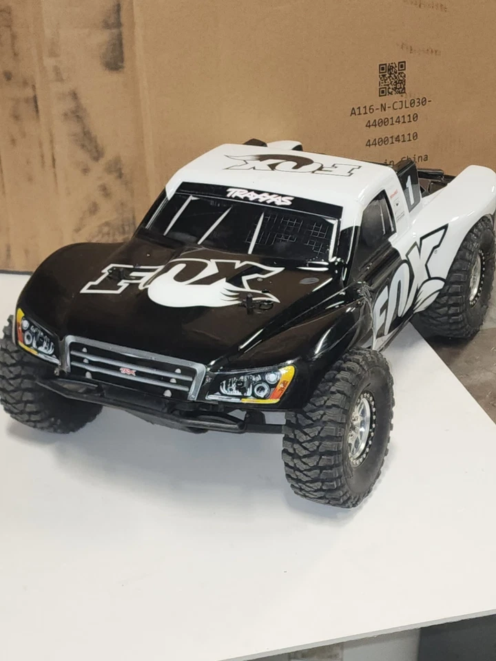 TEAM ASSOCIATED SC10 2WD SHORT CORSE TRUCK TRAXXAS BODY FULLY 100% CUSTOM BUILT - Image 2 of 4