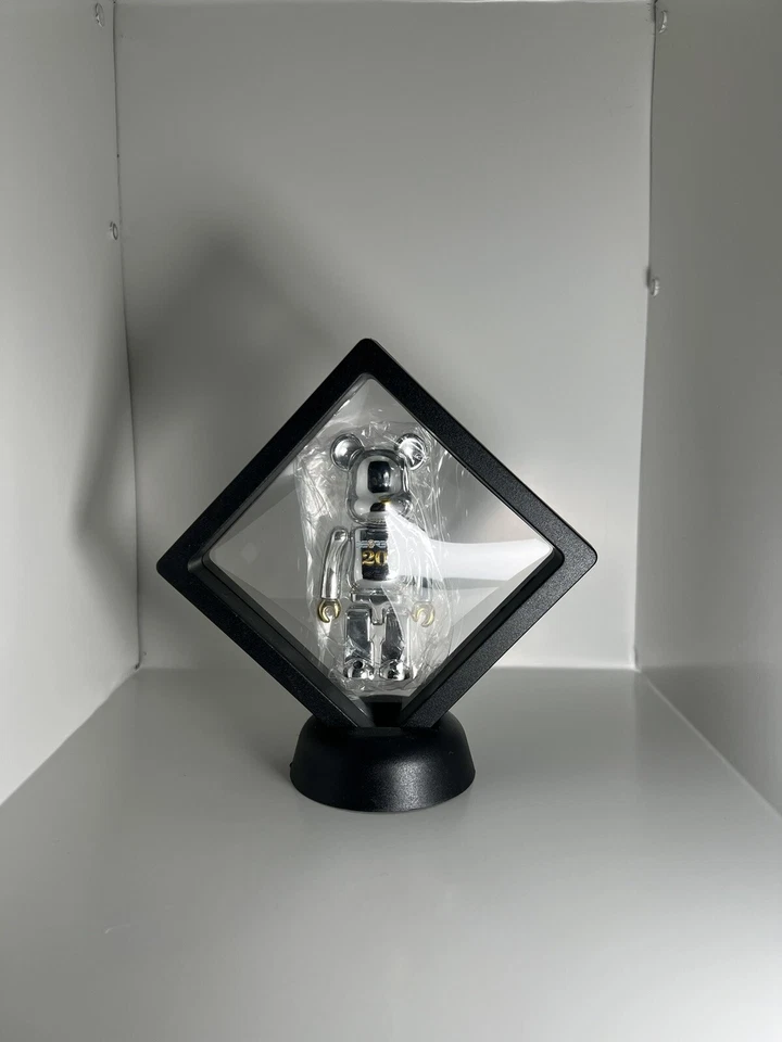 Medicom Bearbrick  Series 42 SuperSecret Set 25th GOLD/20th SILVER ANNIVERSARY Foto 3 de 4