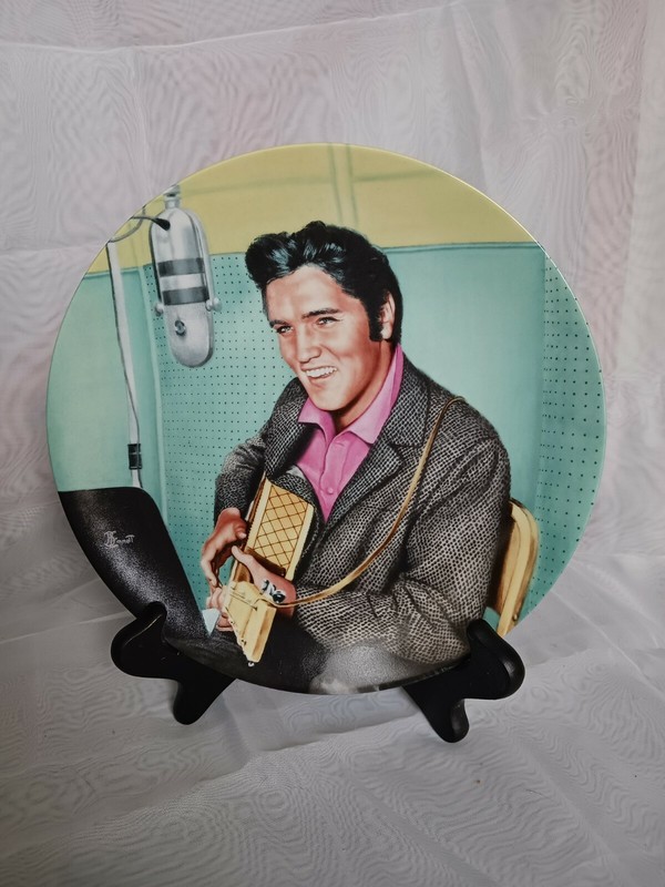 Elvis Presley Looking at a Legend Plate #6, "A Studio Session" A Delphi Plate