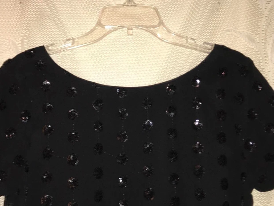 Женский черный топ Milly с коротким рукавом с блестками в горошек с глубоким круглым декольте сзади размер 6 - Изображение 4 из 4