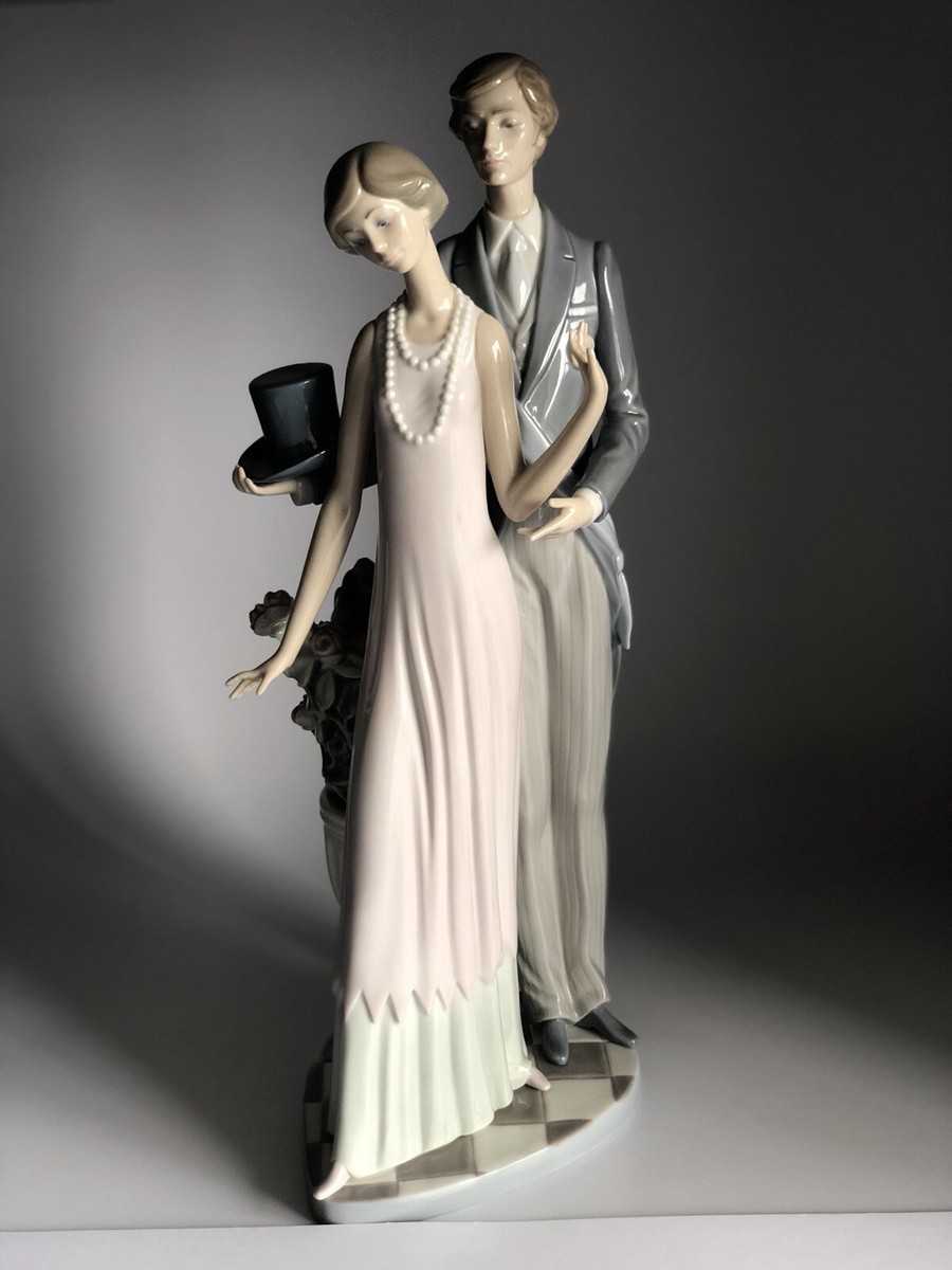 ✨廃盤品・美品✨ LLADRO 幸せへの憧れ　専用箱・スリーブ付 Haute Allure Timeless style Sculpture. Limited Edition