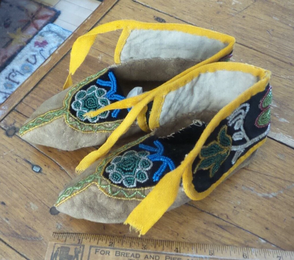 Beaded indian hotsell moccasins