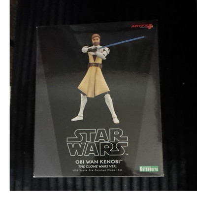 Kotobukiya ARTFX+ Obi-Wan Kenobi Star Wars The Clone Wars Figure Box Damage