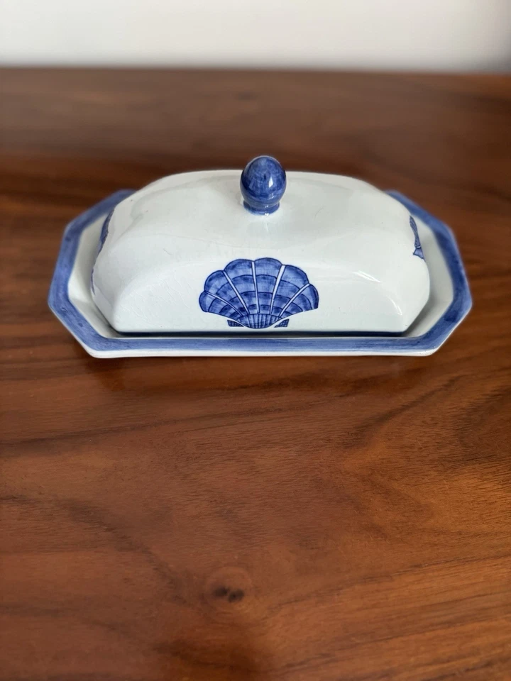 Plato de mantequilla de porcelana cubierto azul y blanco vintage raro - caracola conchas Foto 2 de 4