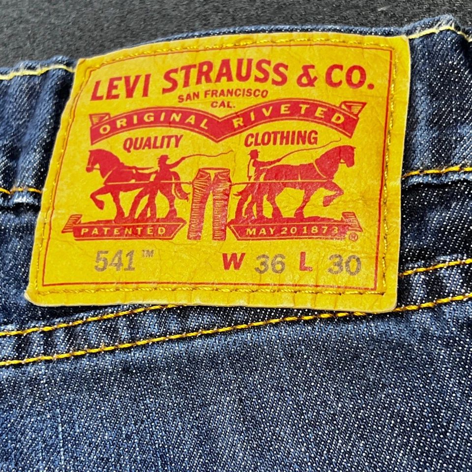 Pantalones de mezclilla para hombre Levi's 541 calce atlético W36 L30 lavado oscuro Foto 4 de 4