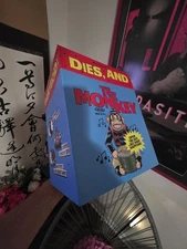 NEON THE MONKEY VINYL FIGURE  LIMITED EDITION 