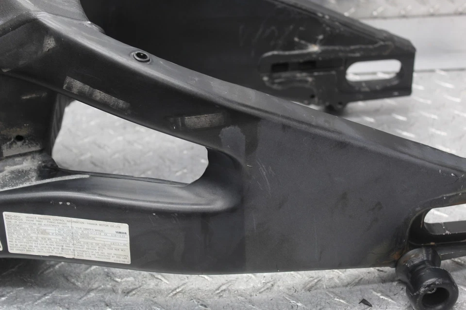 Yamaha YZF R6 2007 basculante Foto 4 de 4