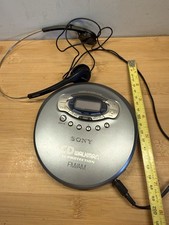 Sony CD Walkman - Portable CD Player - FM/AM Radio - Grey Headphones