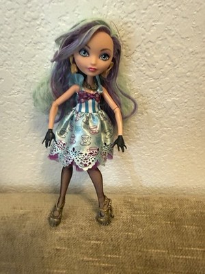 Ever After High-Madeline Hatter Doll-Hat Tastic Party- Needs TLC-Read/See Photos